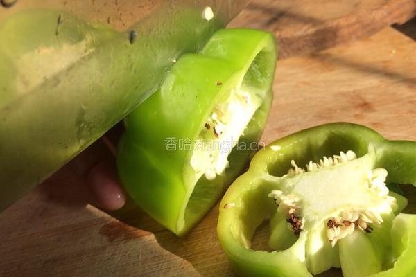 甜椒鸡蛋饼的做法图解4