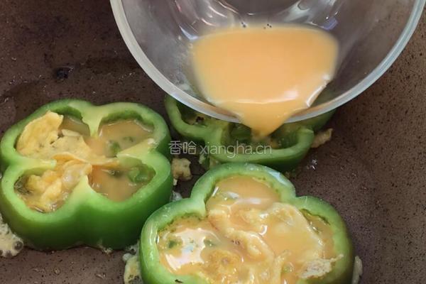 甜椒鸡蛋饼的做法图解6