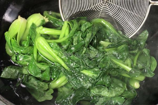 香菇炒小白菜的做法图解5