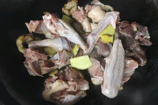 金酸汤老鸭的做法图解2