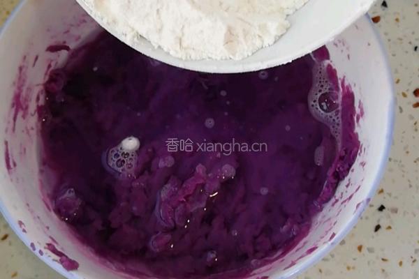 紫薯鸡蛋饼的做法图解3