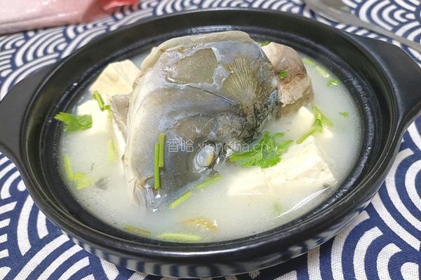 鱼头豆腐汤的做法图解7