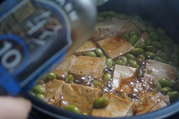 毛豆炖臭豆腐的做法图解7