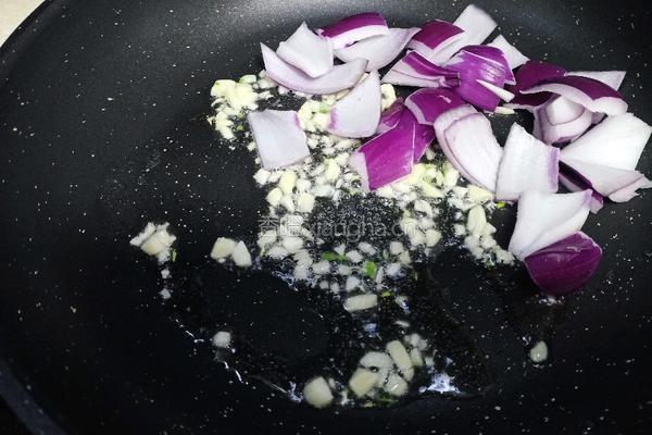 花菜炒香肠的做法图解8