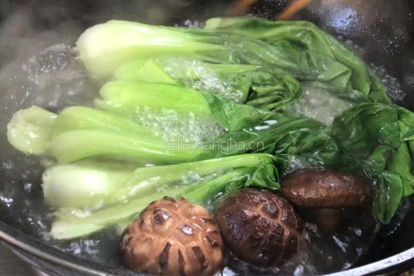 香菇小白菜肉包子的做法图解7