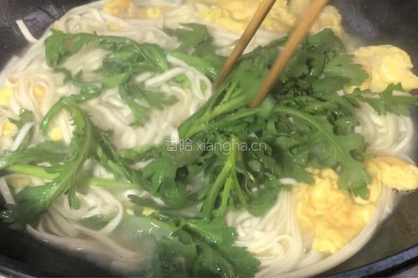 茼蒿鸡蛋汤面的做法图解7
