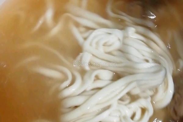肉丸鸡蛋手擀面的做法图解6