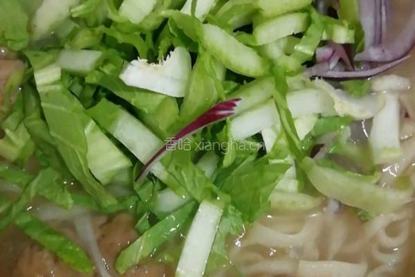 肉丸鸡蛋手擀面的做法图解7