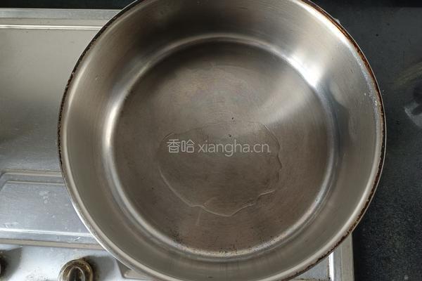 刷脂菌菇芙蓉蛋汤的做法图解4