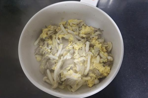 双菇滑蛋的做法图解9