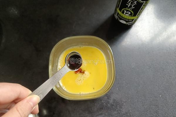 无粉的金针菇鸡蛋饼的做法图解4