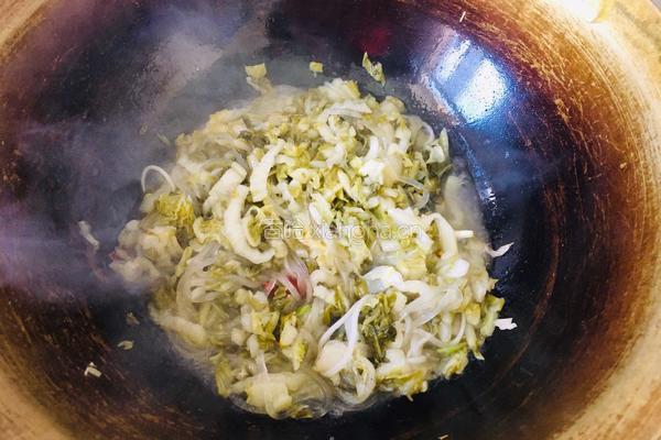 酸菜炒粉条的做法图解9