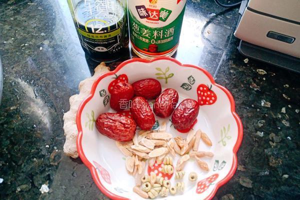 养生土鸡山药汤的做法图解2