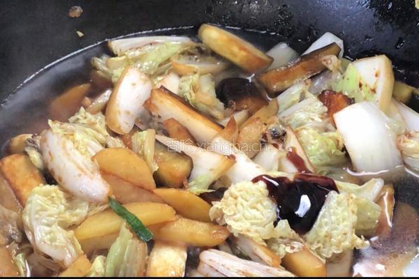 白菜茄子烧土豆的做法图解7
