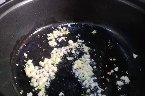 番茄粉丝煲的做法图解5