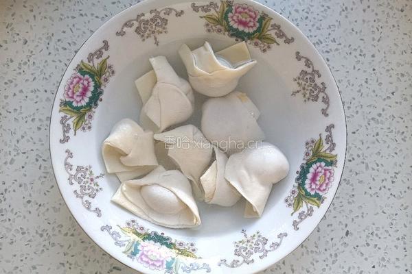 鲜肉馄饨的做法图解3