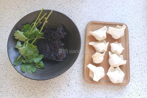 鲜肉馄饨的做法图解2