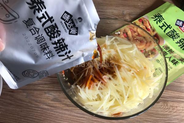 青红辣椒拌土豆丝的做法图解7