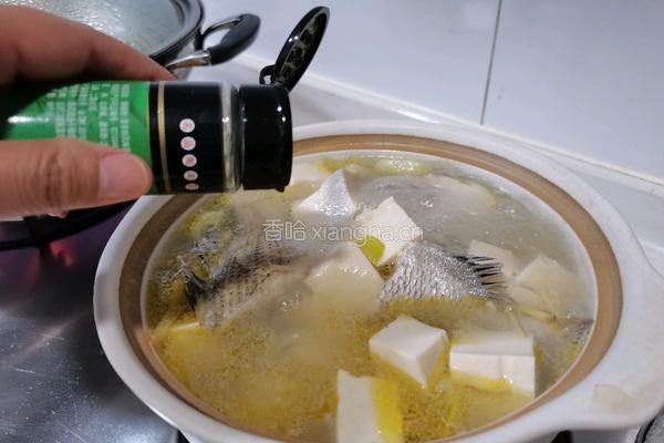 立鱼豆腐煲的做法图解8