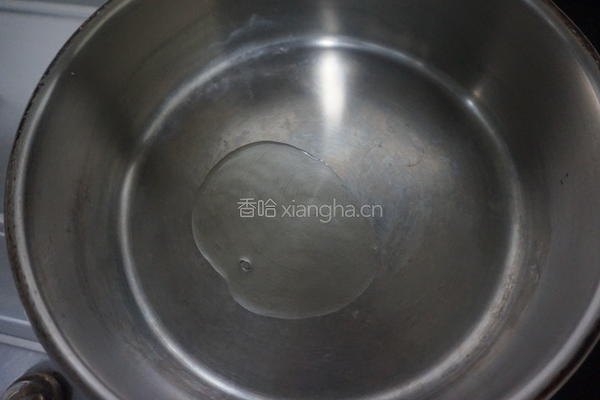 莴笋叶豆腐煲的做法图解1