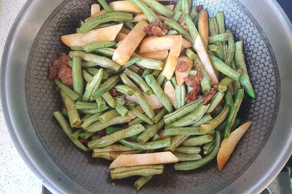 土豆炖豆角焖面的做法图解9