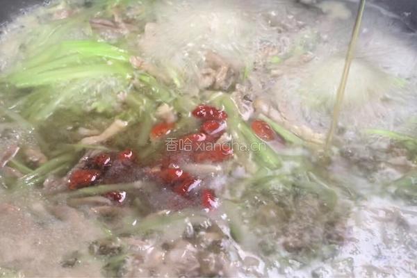 枸杞莴笋肉丝汤的做法图解7