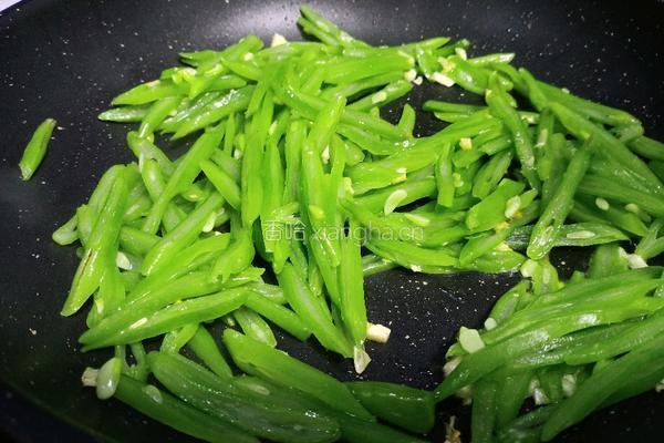 清炒扁豆角丝的做法图解7