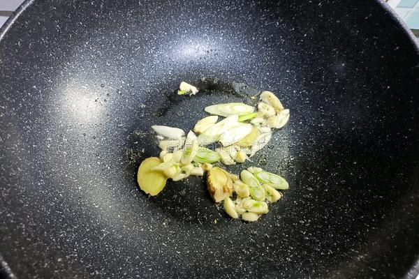 白菜炖豆腐的做法图解9