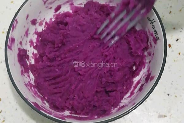 紫薯糯米饼的做法图解1