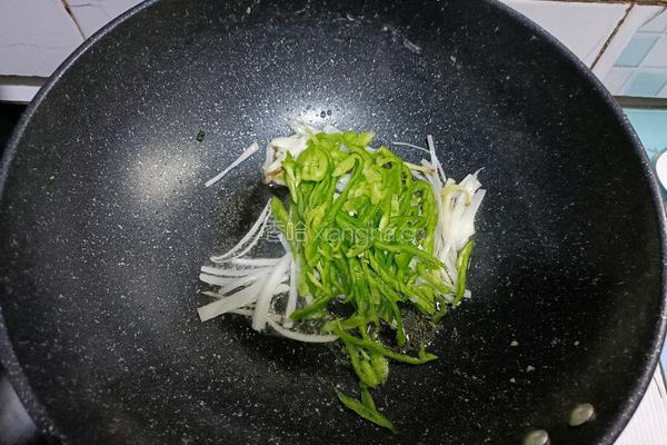 青椒土豆丝的做法图解7