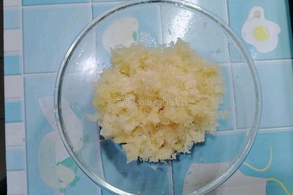 银耳雪梨羹的做法图解3