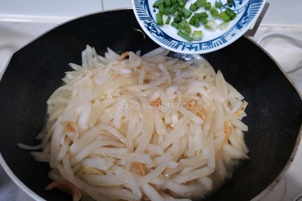 虾干炒萝卜丝的做法图解9