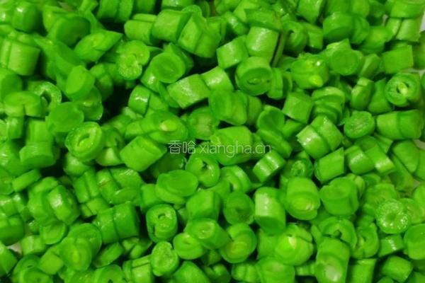 土豆豇豆角打卤面的做法图解2