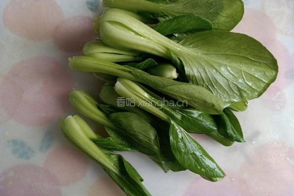 菜心炒鸡蛋的做法图解1