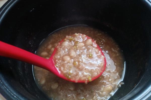 花生绿豆杂粮粥的做法图解6