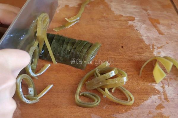 砂锅土豆粉的做法图解2