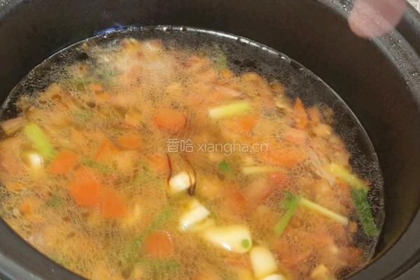 砂锅土豆粉的做法图解10