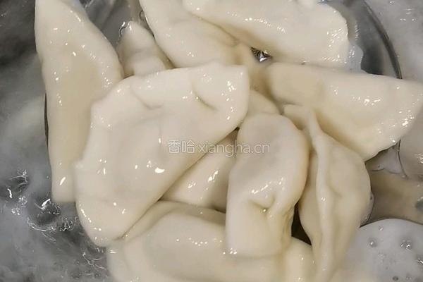 鱼肉馅饺子的做法图解8