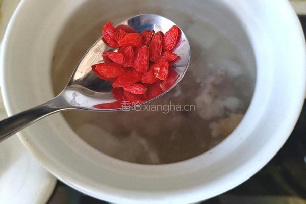 萝卜骨头汤的做法图解7