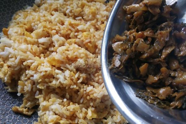 外婆菜蛋炒饭的做法图解8