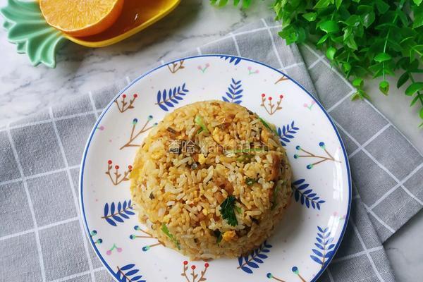 外婆菜蛋炒饭的做法图解11