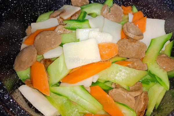 牛肉丸炒青瓜山药的做法图解8