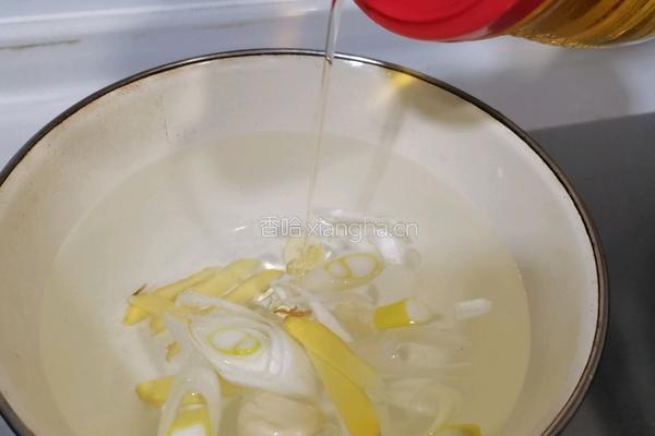 萝卜丝鱼汤的做法图解5