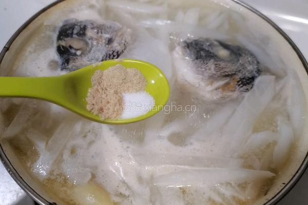 萝卜丝鱼汤的做法图解8
