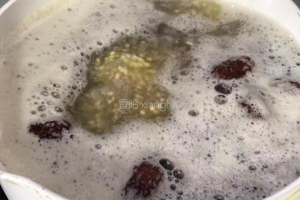 桑葚子小米粥的做法图解5