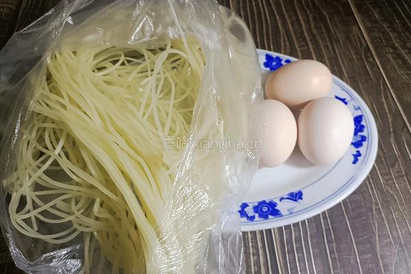 青菜鸡蛋汤粉的做法图解1