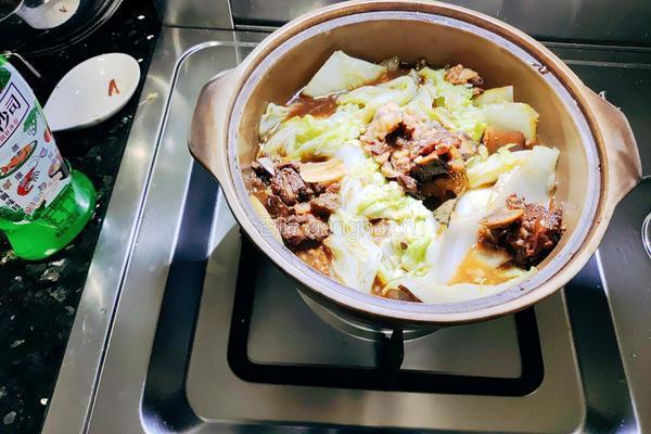 羊肉白菜煲的做法图解6