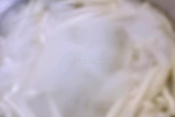 海鲜菇炒小白菜的做法图解6
