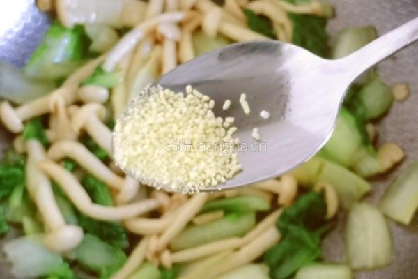 海鲜菇炒小白菜的做法图解13