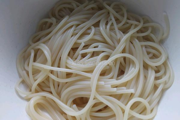 日式咖喱鸡肉意面的做法图解6